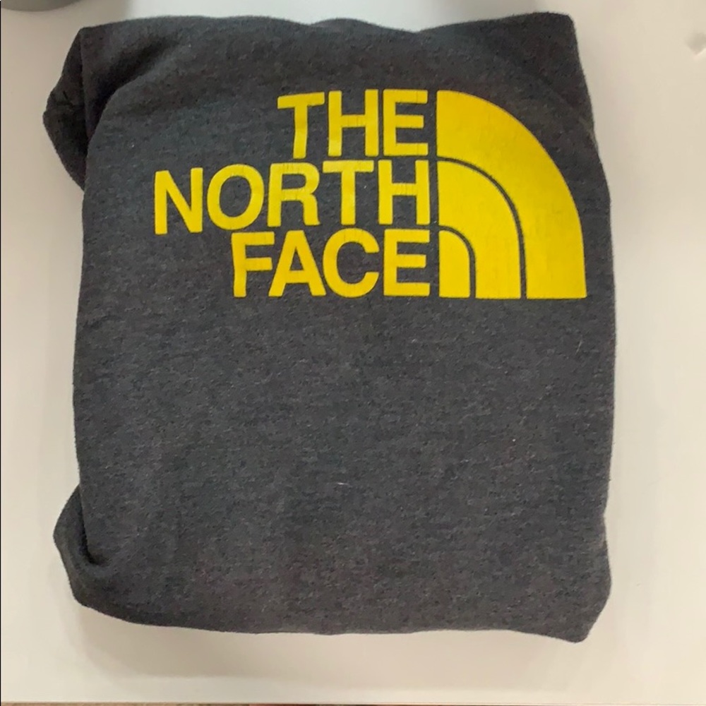 Womens North Face Sweatshirt